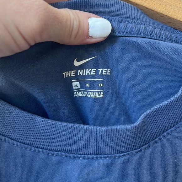 Nike Sports Icon Clash Tee Shirt Pocket Blue and Orange size Extra Large - Picture 6 of 12